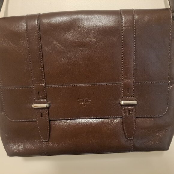 Men's Fossil Messenger Bag - Picture 1 of 7